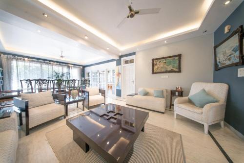 Villa Amari, Modern & Luxurious 3BHK w Caretaker