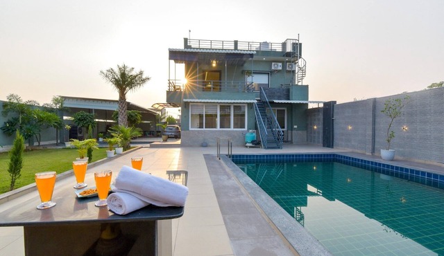 Villa Hill's Stay By DanCenter