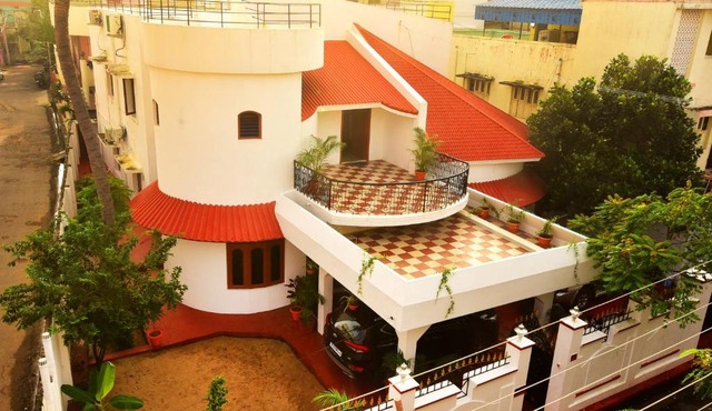 Villa Marinaa 6 Rooms Property Near white town and Pondy Marinaa Beach