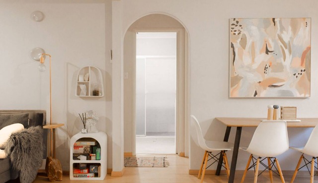 Villa Moldavia: Lovingly curated suburban green oasis by the City & beach in Tuart Hill