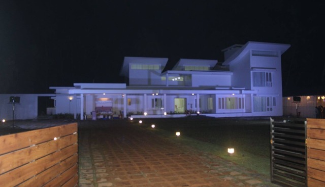 Villa near to beach.