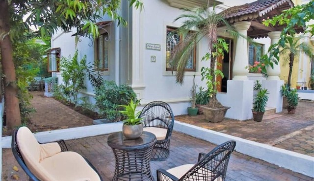 Villa Samaara3 Candolim Goa 3bhk 500mts from Beach