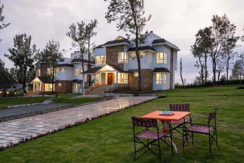 Villa Sullivan by VEO - Part of StayVista