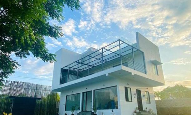 Villa white