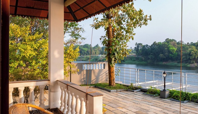 Vintage Retreat by ELIVAAS 5BHK Villa