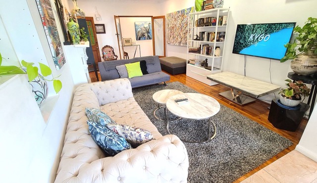 Vista unit: 2.5 bedrooms, Close to the City/beach/airport/train station