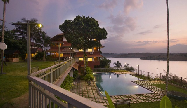 Vistara Resort