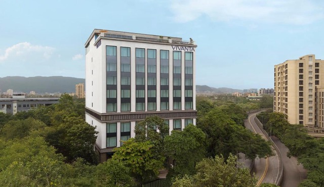 Vivanta Thane LBS Road
