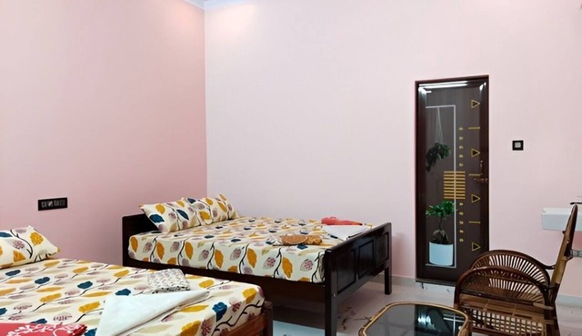 VLS HOLIDAY HOME