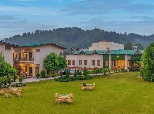 VOW HOTELS AND RESORTS
