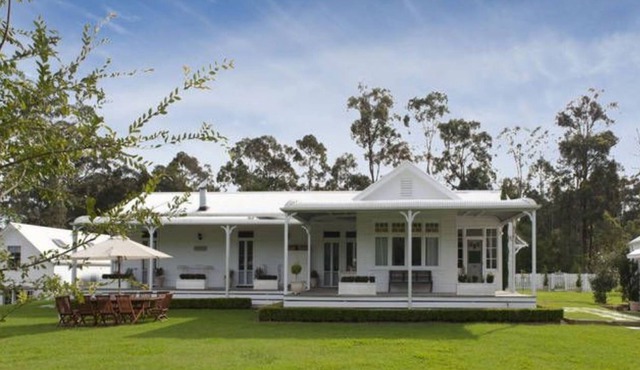 Warrane Country Style Homestead in Surf Beach