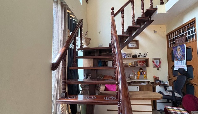Waterfront Family Retreat–2BHK Independent Floor by Homeyhuts