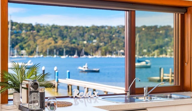 Waterfront House | Scotland Island | Private Jetty