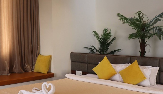 Waterville by Ebony Stays – Modern 4BHK Villa in Nashik with Vineyard Views
