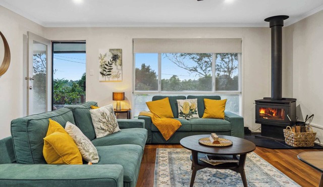 Wattle Cottage - A Stylish Hinterland Escape in Hinterland Region