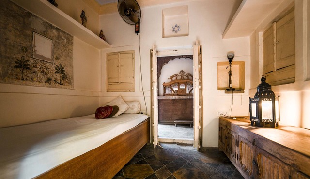 Welcome to Bristow's Homestay, your enchanting haven in the heart of the city.