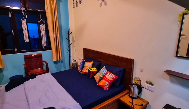 Welcome to the bagpackers hostel in the lap of himalayas at Rawscape in kausani
