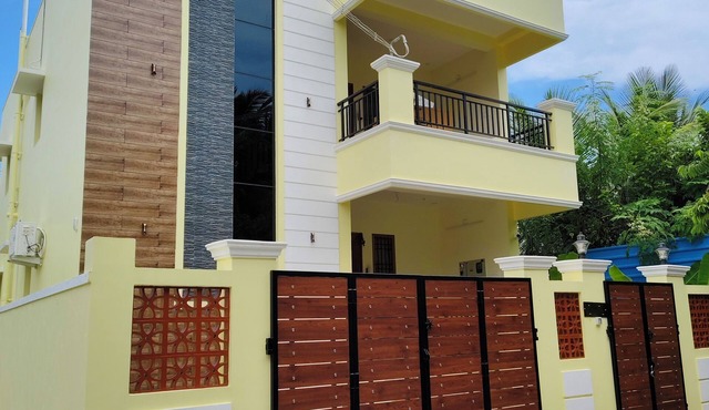 Welcoming 4-bedroom house with AC in vibrant Puducherry
