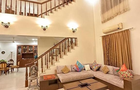 WHITE VILLA SUITES
