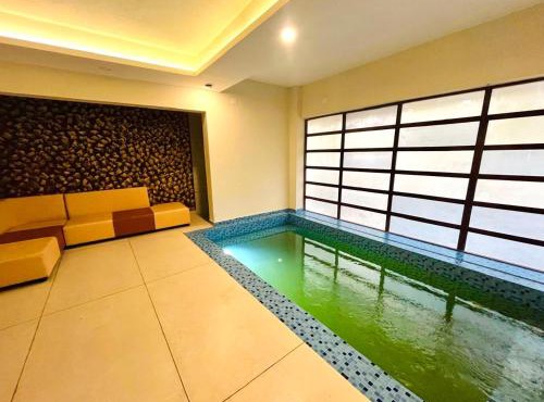 Whitehouse homestay