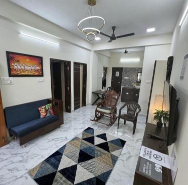 WiF5 Stays - Entire Home, 3BHK near Perungudi