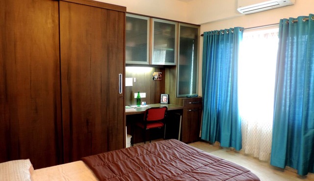 "WILD JASMINE" Super Luxury Single Room in Indiranagar