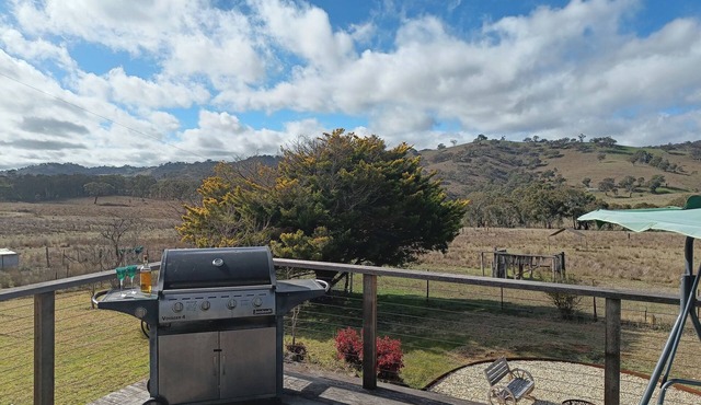 Willow Downs, Rustic Farm Stay in Crudine