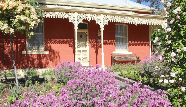 Winton Cottage Maldon - Authentic Heritage Home. in Maldon