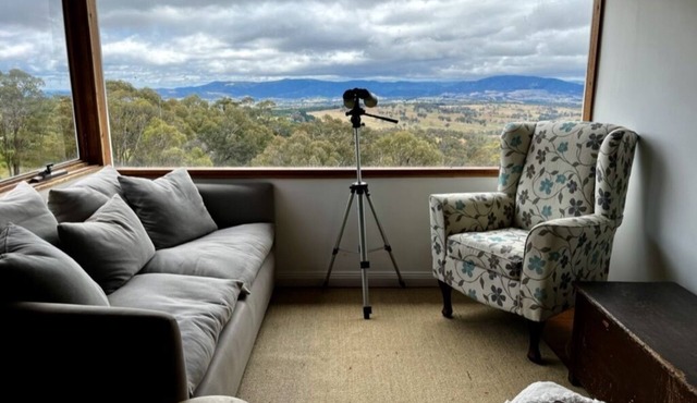 Wombalee Farm - a relaxing country retreat with spectacular views in Oberon