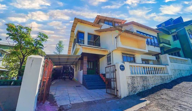 Woodside Villa