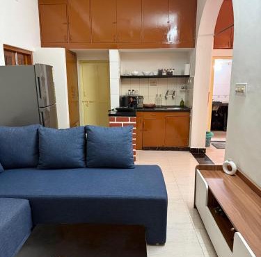 Work Friendly 1BHK in Indiranagar, 5 mins to metro