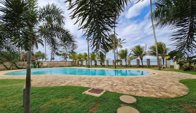 Xanadu Beachfront Duplex Penthouse in Gatunga