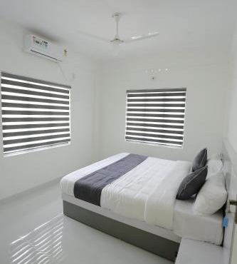 Yelza Hotel and Residence