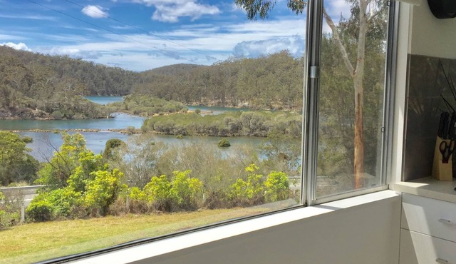 YOWAKA RIVER COTTAGE - Secluded property overlooking the magical Yowaka River in Greigs Flat