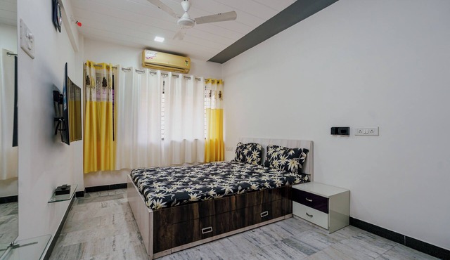 ZenStay's- Premium Service Apartment at Mulund West