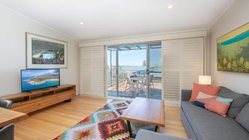 Angourie Blue 3 in Yamba