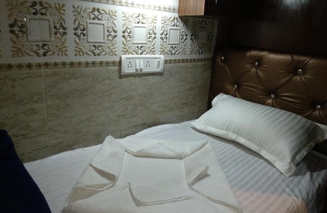 Bed Station Dormitory