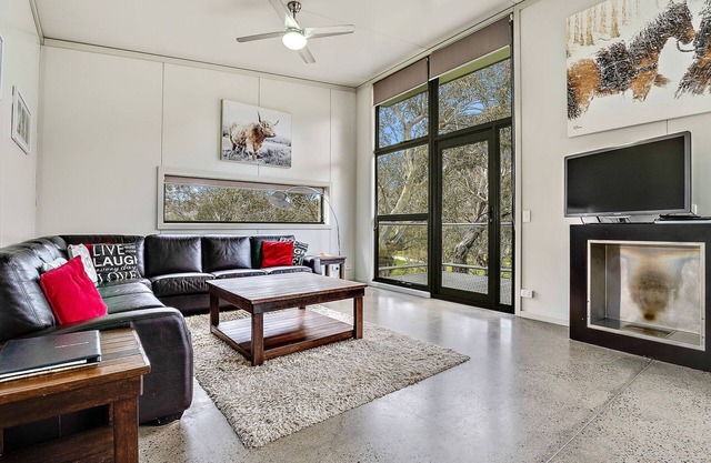 Ecocrackenback 13 'Sustainable chalet close to the slopes.' in CRACKENBACK