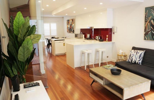 Modern and Spacious Living in Erskineville