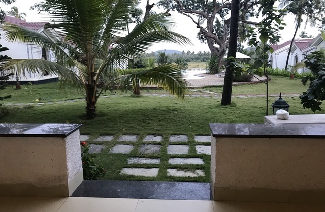 Pool Facing fully furnished one bedroom Apartment in Riviera Sapphire Bg-05