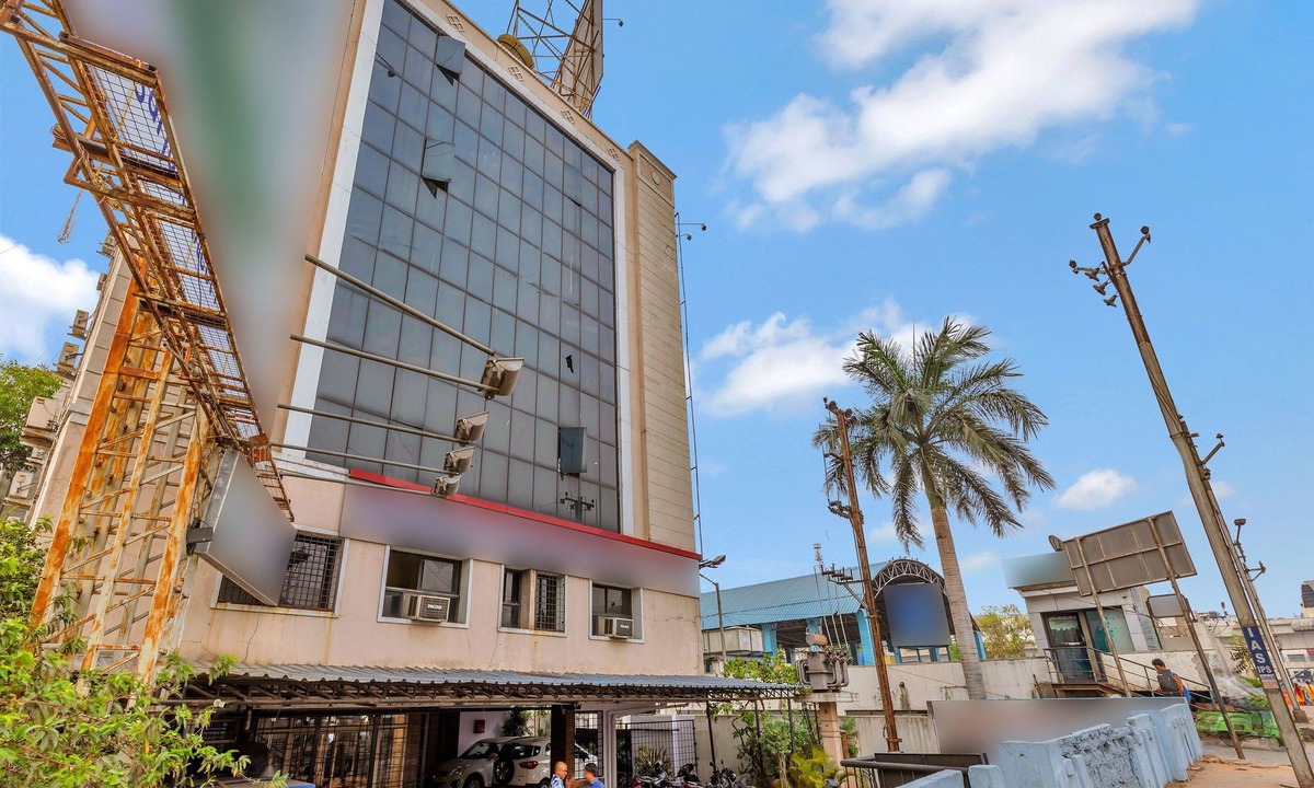 Lakdi Ka Pul Hotel | OYO 11428 Hotel Krishna's Residency