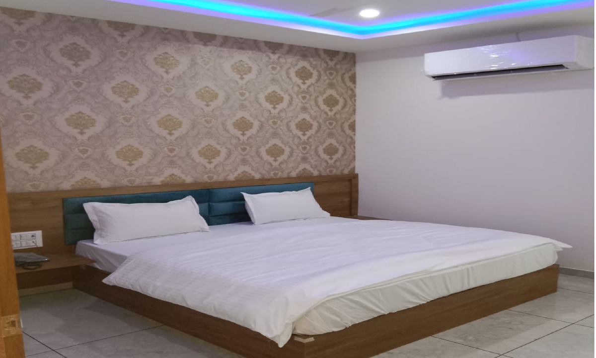 Halol Hotel | Hotel HK
