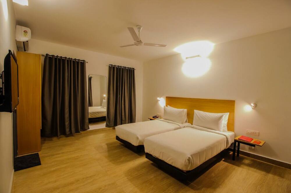 Ashvem House | Crazy Homes Stay near Ashvem Beach/Goa