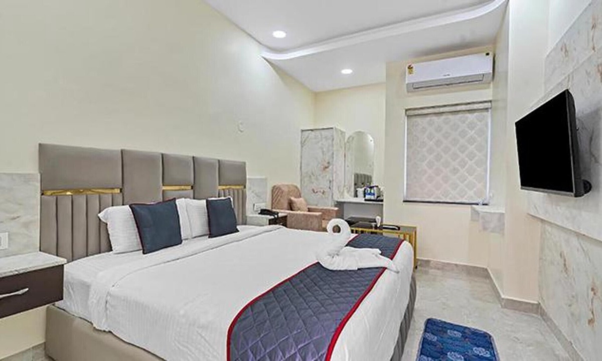 Khammam Hotel | Fabhotel Sky Land
