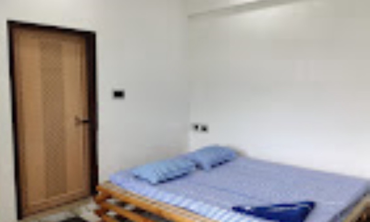 Lataguri Hotel | Lake view resort West Bangal