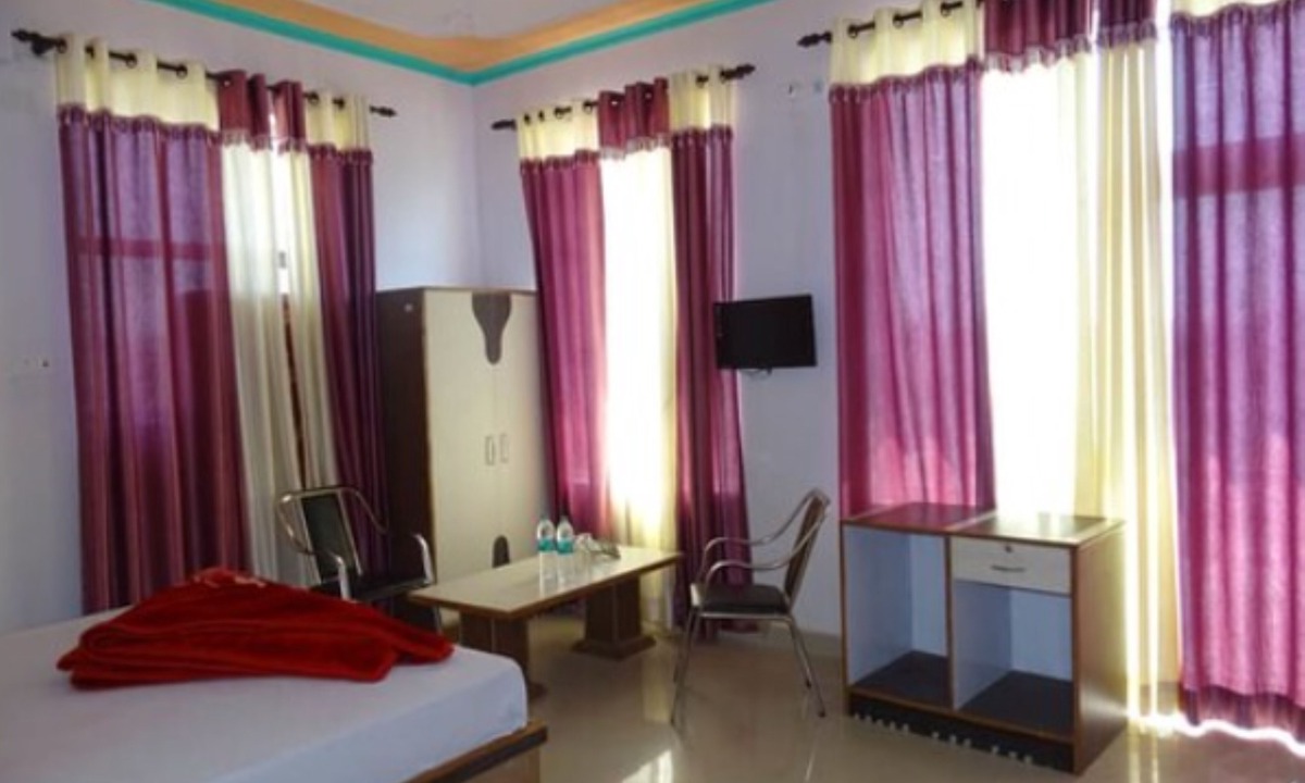 Behror Hotel | Hotel Jhansla By GRB