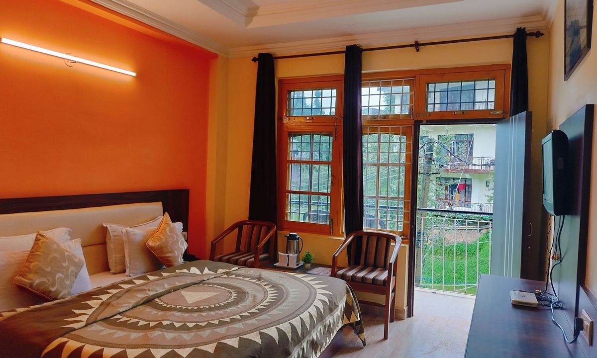 Naddi House | Ishwar Guest House