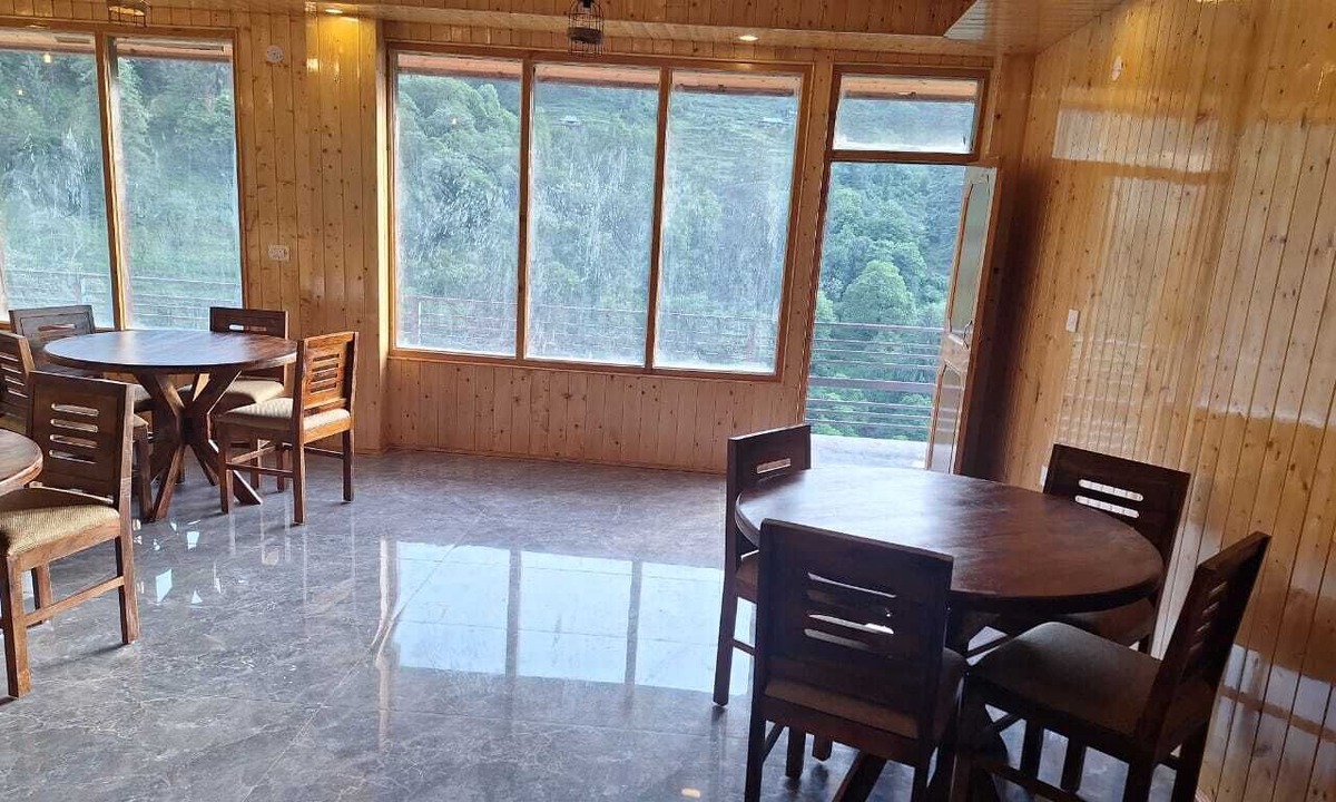 Shangarh Hotel | Devine Hill