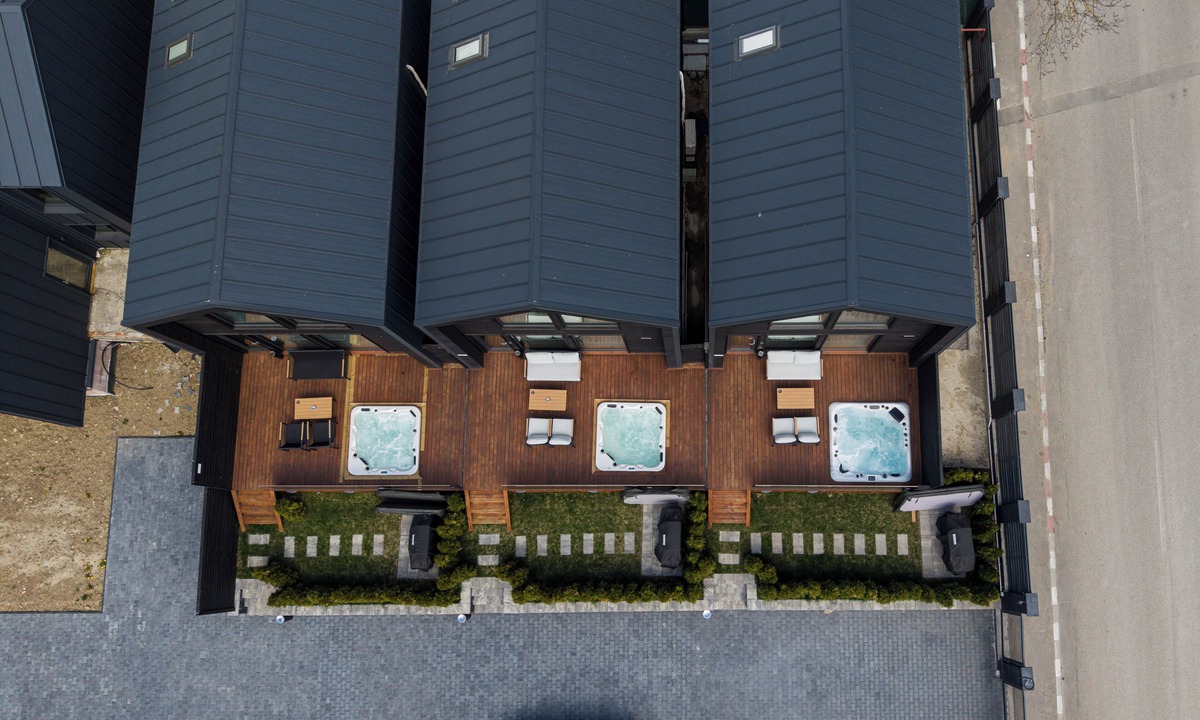Busteni Ski Chalet | SkyNest Chalet Jacuzzi Mountain View Near Sinaia