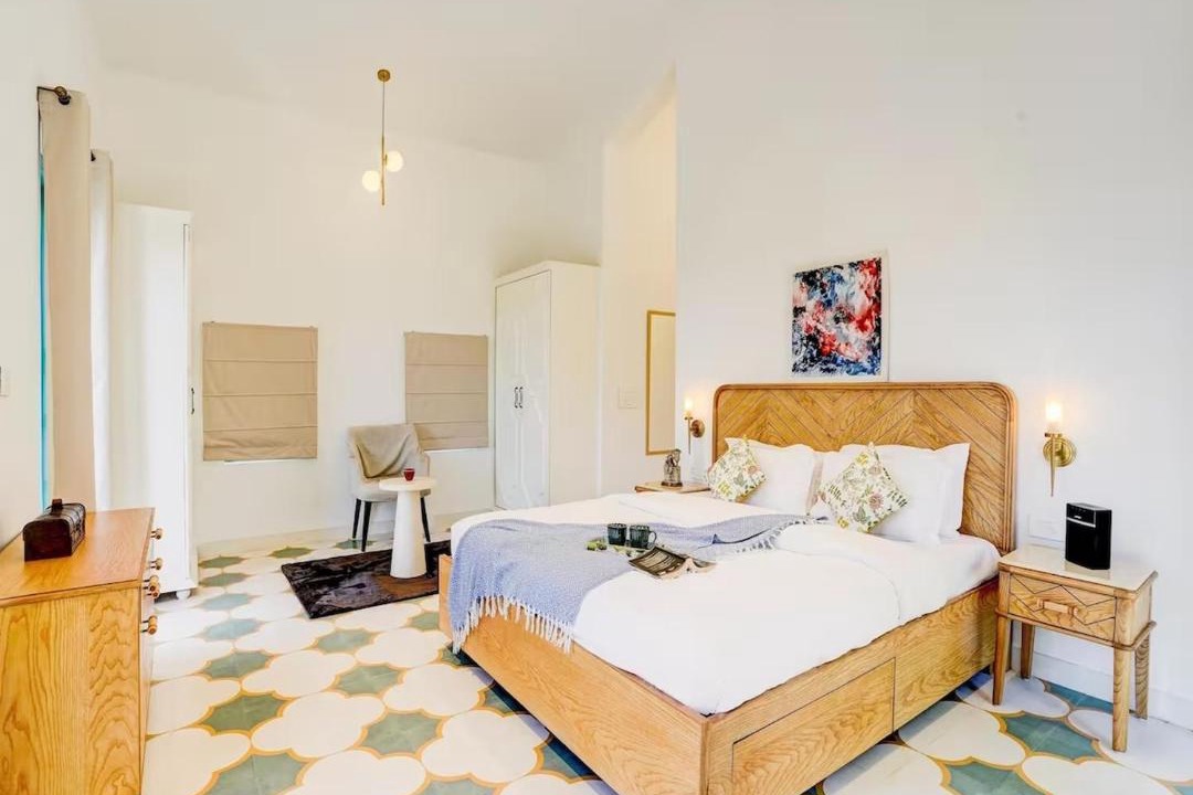 Bandoli Villa | Luxury 3BHK Villa - Pvt Pool & Bathtub